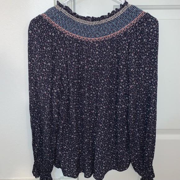 Long Sleeve Floral Blouse - Picture 2 of 3